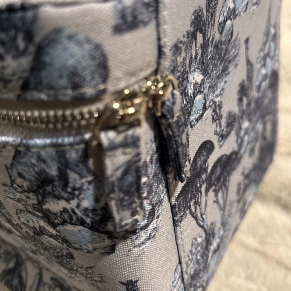 NEW DIOR "Around the World" Vanity/ Train Case/ Travel Organizer - Picture 3 of 16